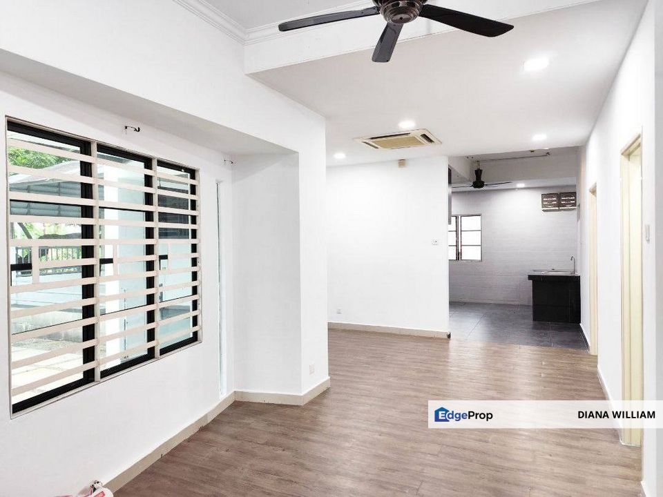 CORNER LOT Double Storey Terrace, Jalan Putra Harmoni, Putra Height, Subang Jaya FOR SALE, Selangor, Subang Jaya