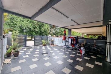 Jalan Makyong, Bandar Bukit Raja