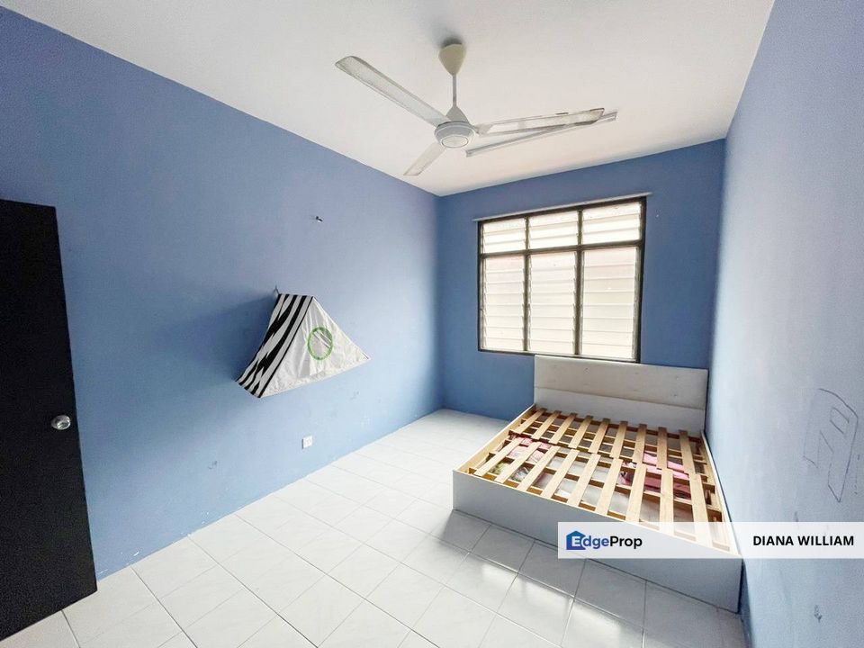 Facing open Double Storey Terrace Taman Seroja Bandar Baru Salak Tinggi Sepang For SALE, Selangor, Sepang