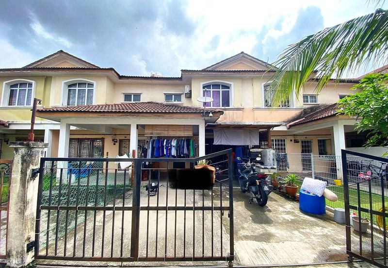 Double Storey Jalan TAJ Taman Alam Jaya, Puncak Alam For Sale