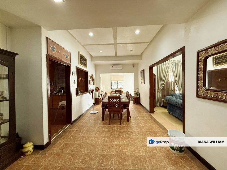 Fully renovated & Facing Open Semi D 2.5 STOREY UKAY PERDANA FOR SALE, Selangor, Ulu Kelang