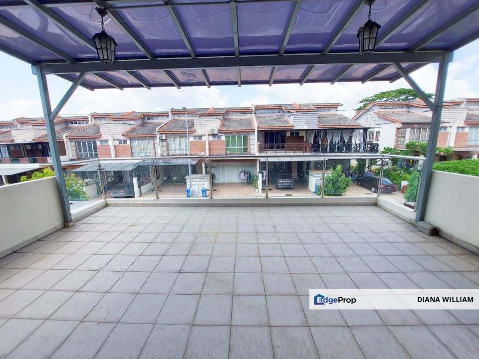 Renovated+ Extended Double STOREY HOUSE ALAM D'16 SEKSYEN 16 SHAH ALAM, Selangor, Shah Alam