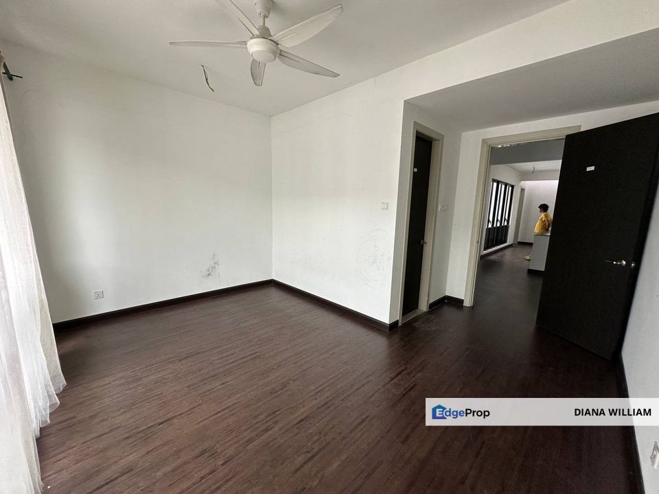 Facing Open Double Storey Superlink Aralia Elmina Gardens Denai Alam FOR SALE, Selangor, Shah Alam