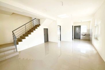 Ritma Perdana Townhouse @ LBS Alam Perdana