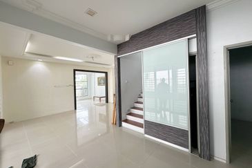 Corner Lot Double Storey Taman Desa Budiman Bandar Sungai Long Kajang