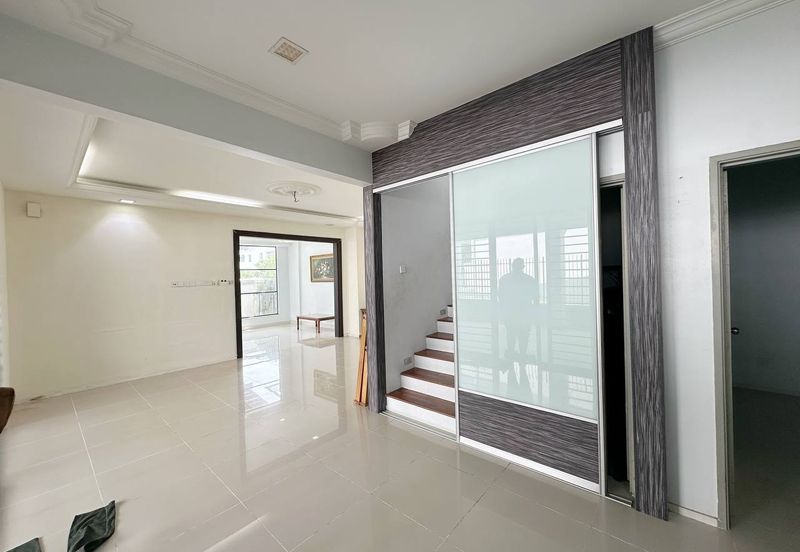 Corner Lot Double Storey Taman Desa Budiman Bandar Sungai Long Kajang