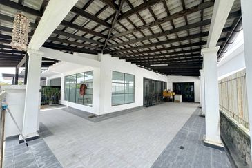 Corner Lot Double Storey Taman Desa Budiman Bandar Sungai Long Kajang