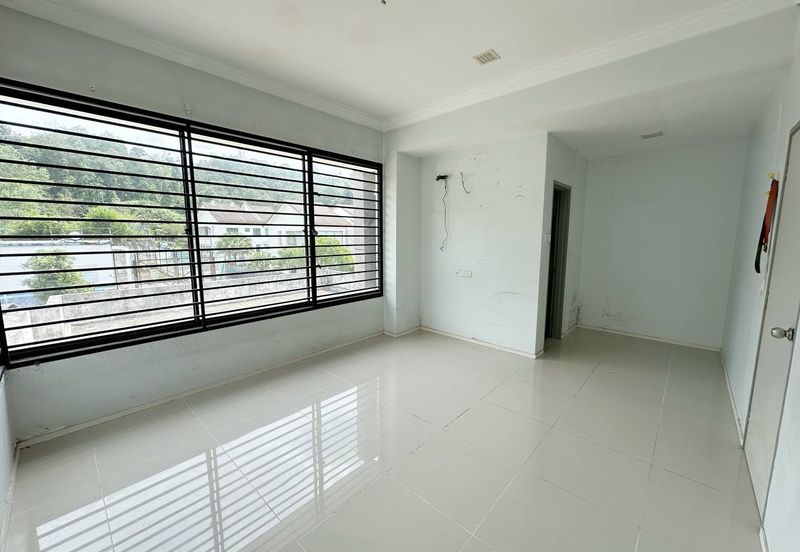 Corner Lot Double Storey Taman Desa Budiman Bandar Sungai Long Kajang