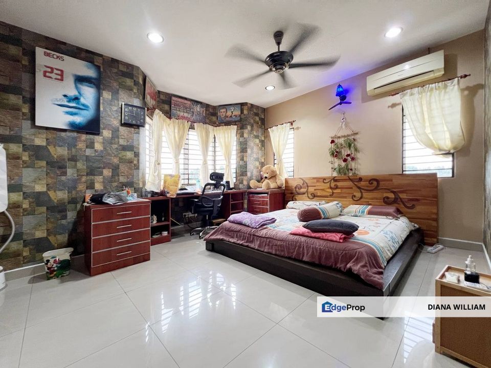 FREEHOLD End Lot Renovated 3 Storey Semi-D House, Seri Aman Heights, Sg Buloh For Sale , Selangor, Sungai Buloh