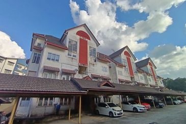 Putra Apartment