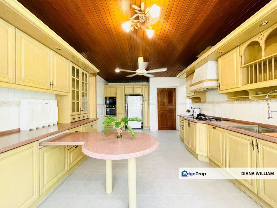 FULLY FURNISHED  Double Storey Bungalow Jalan Kuda Lari @ Country Heights, Kajang For SALE , Selangor, Country Heights