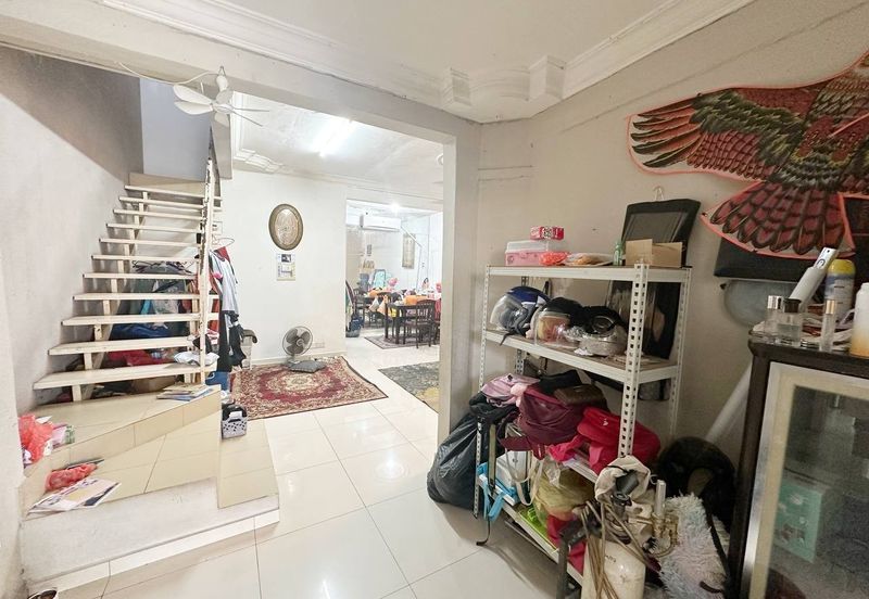 Double Storey Terrace Lorong Cakera Purnama Fasa 3 Puncak Alam For SALE