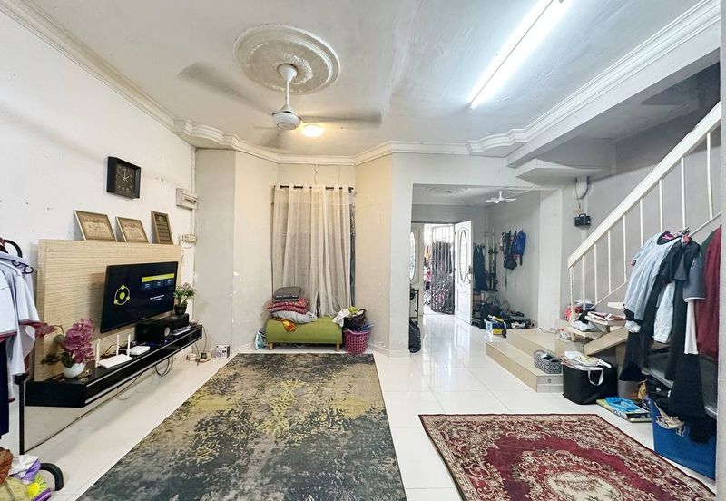 Double Storey Terrace Lorong Cakera Purnama Fasa 3 Puncak Alam For SALE