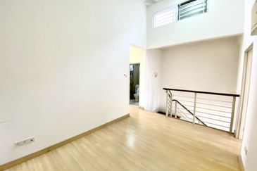 Ariza Elmina Gardens