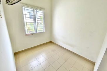 Ariza Elmina Gardens