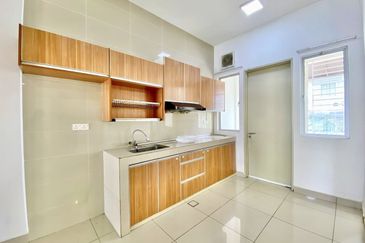 Ariza Elmina Gardens