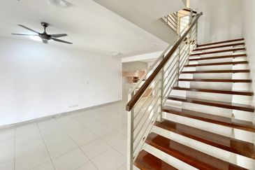 Ariza Elmina Gardens