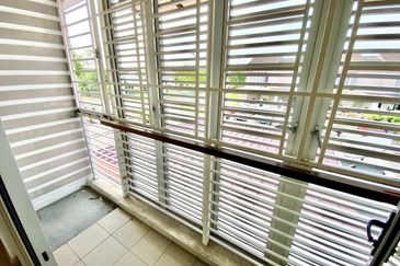 Ariza Elmina Gardens