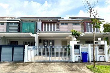 Ariza Elmina Gardens