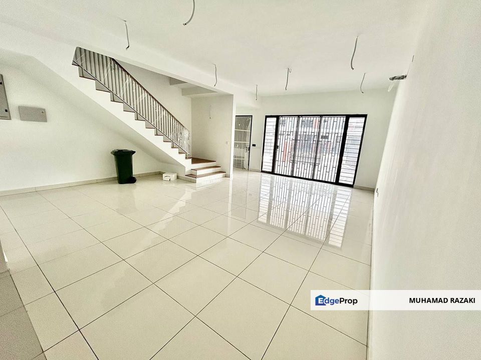 Elmina Green 6, Double Storey Terrace For Sale. FREEHOLD & New Unit Still Under Warranty!, Selangor, Shah Alam