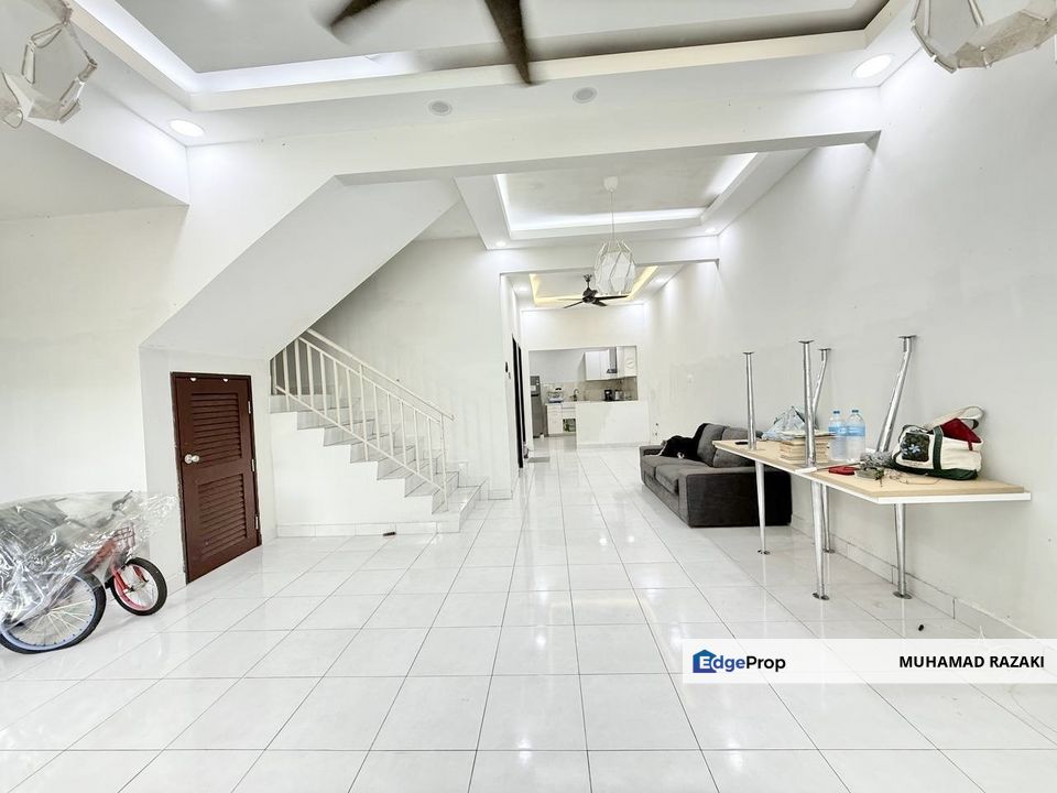 Maple Hillpark, Puncak Alam, Double Storey For Sale. Nearby UiTM, Gated & Guarded Area, Selangor, Sungai Buloh