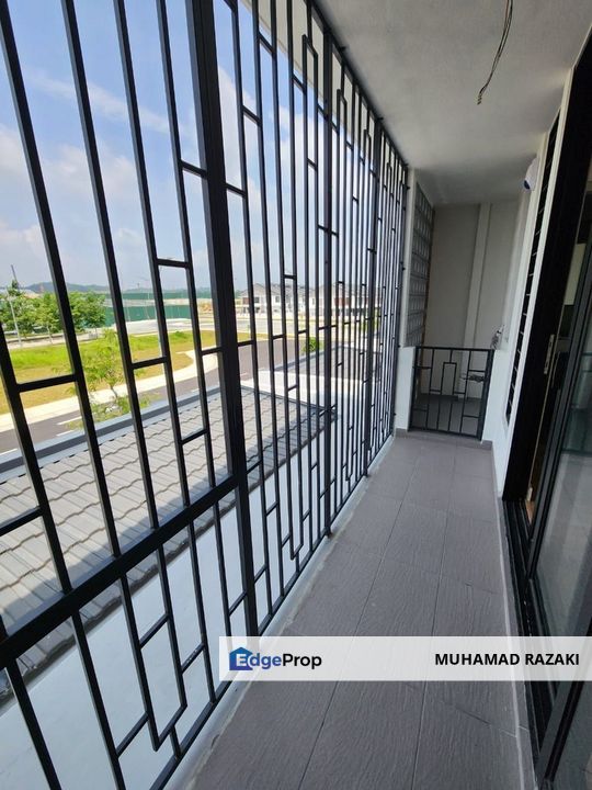 Elmina Green 3, Elmina West, Facing Open Double Storey Terrace For Sale, Selangor, Sungai Buloh