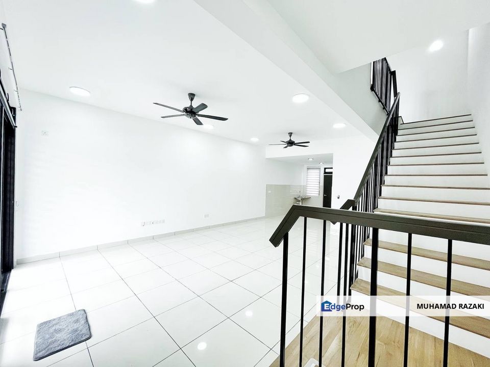 Elmina Valley 1, Elmina West, FREEHOLD Double Storey Terrace For Sale, Selangor, Shah Alam