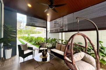 Persiaran Puncak Alam 1 