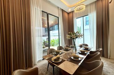 Persiaran Puncak Alam 1 