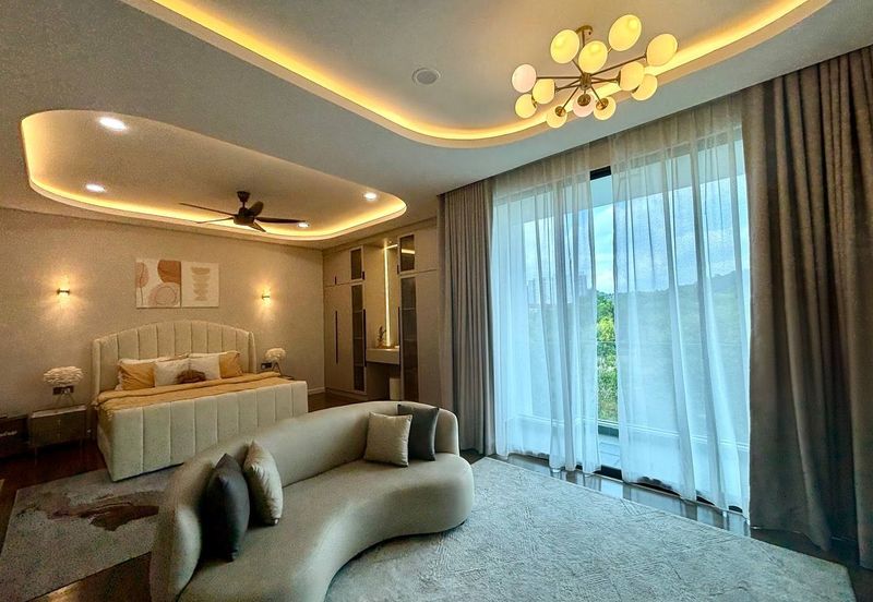 Persiaran Puncak Alam 1 