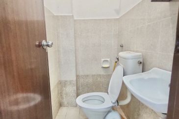 Persiaran Puncak Alam 1 