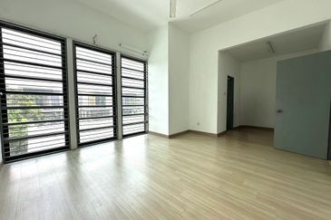 Cahaya SPK, Seksyen U9