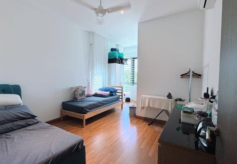 ATHIRA, Bandar Bukit Raja