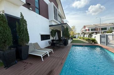 ATHIRA, Bandar Bukit Raja