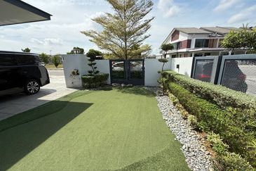 ATHIRA, Bandar Bukit Raja