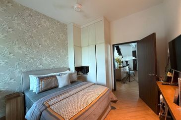 ATHIRA, Bandar Bukit Raja