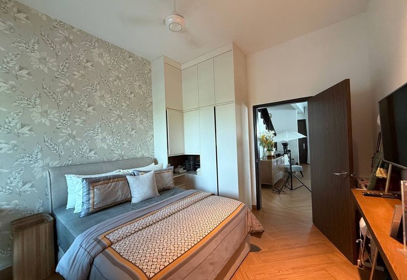 ATHIRA, Bandar Bukit Raja