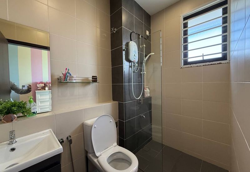 ATHIRA, Bandar Bukit Raja