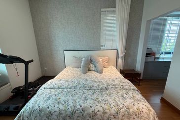 ATHIRA, Bandar Bukit Raja