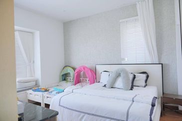 ATHIRA, Bandar Bukit Raja