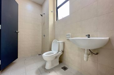 Dahlia Sari @ Saujana Perdana