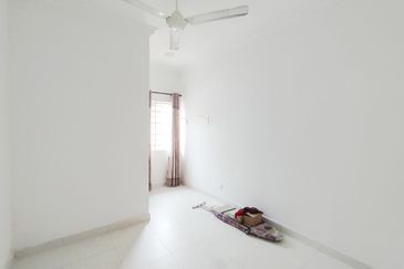 Persiaran Puncak Alam 1 