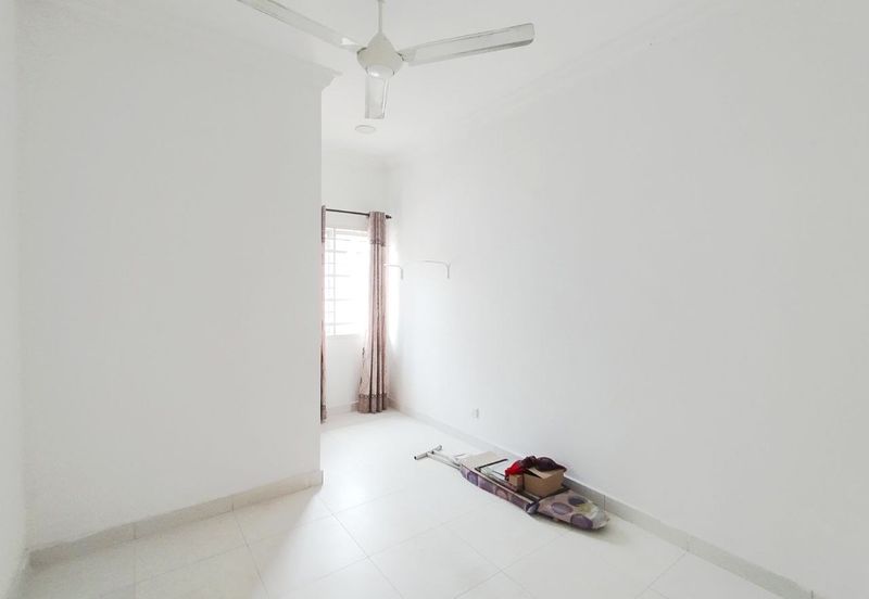 Persiaran Puncak Alam 1 