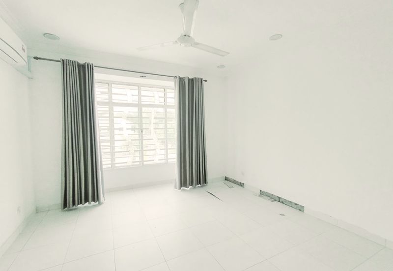 Persiaran Puncak Alam 1 