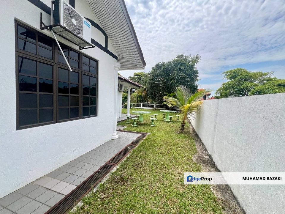 Seksyen 9, Shah Alam, 2 Storey Bungalow For Sale. Elite Neighbourhood., Selangor, Shah Alam