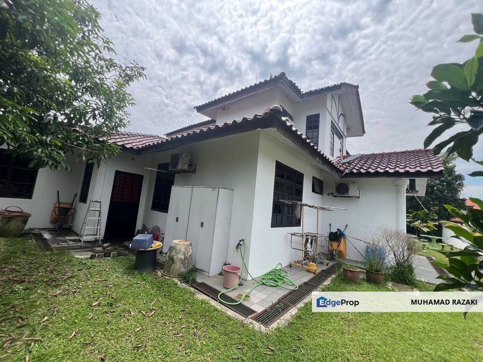 Seksyen 9, Shah Alam, 2 Storey Bungalow For Sale. Elite Neighbourhood., Selangor, Shah Alam