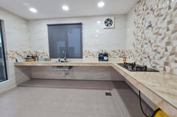 Hemingway Residence @ Bandar Seri Coalfields