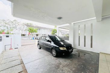 Ariza Elmina Gardens