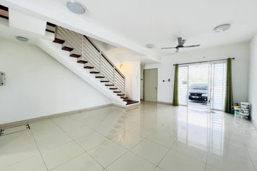 Ariza Elmina Gardens