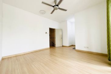 Ariza Elmina Gardens